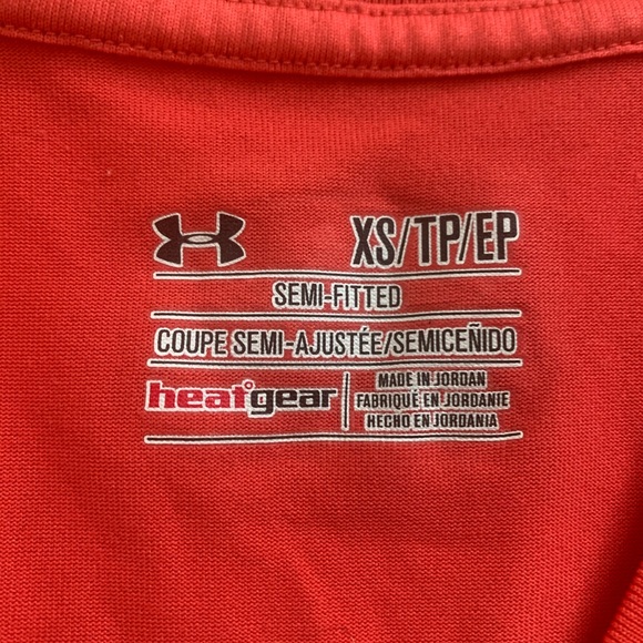 Under armour t-shirt - Picture 2 of 2